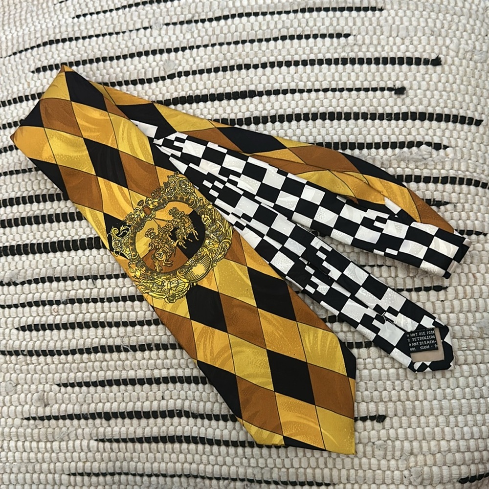 Tie